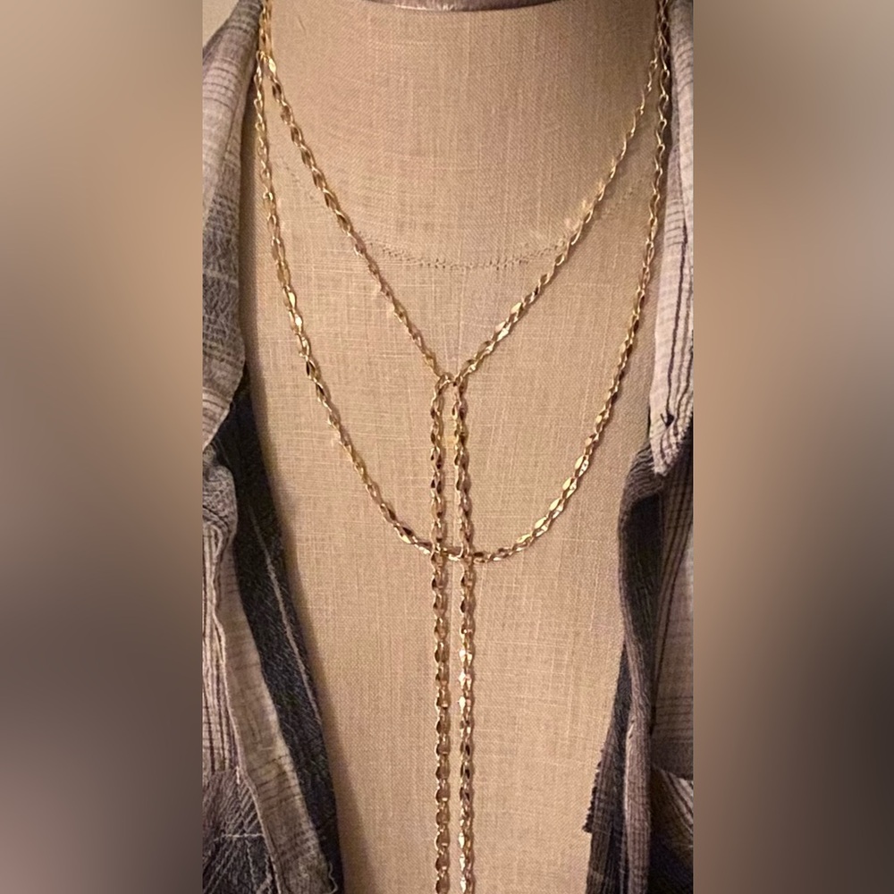 Elegant “Express” Lariat Gold Tone 
Necklace
